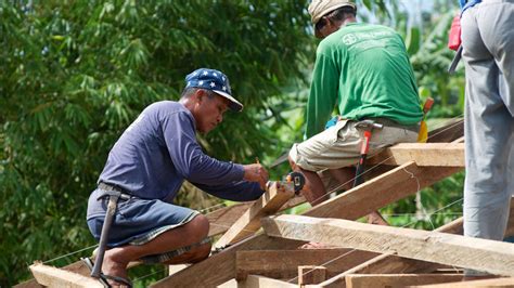 Filipino Construction Workers .